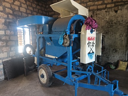 બજાજ ની ફુકાની વેચવા ની સે