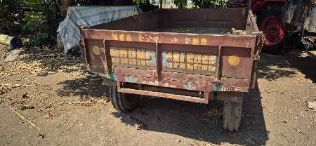 વેચવાની છે