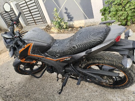 Honda Hornet vechva nu che