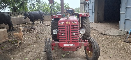 ટેકટર  વેચવાનૂ છે