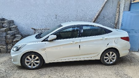 Hyundai verna fludic diesel