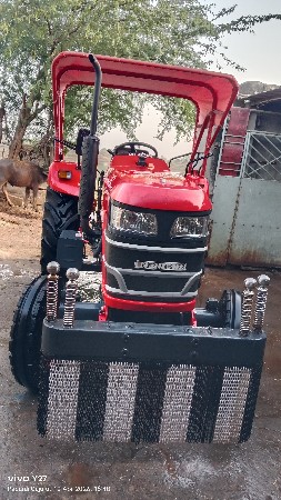 મહેન્દ્રા યુવા વેચવાનું છે