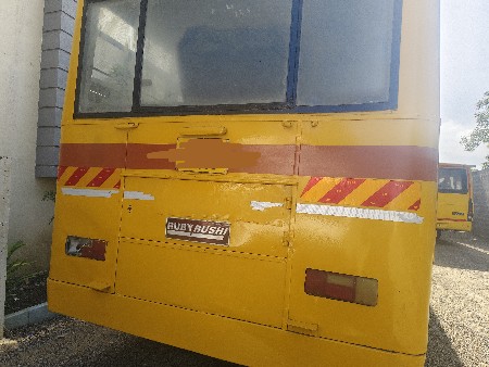 સ્કૂલ બસ