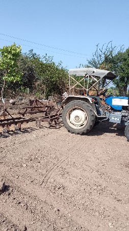 તમામ ટ્રેકટર  સાધન સાથે આપવાનુ