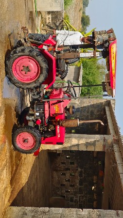 Yuvraj Tractor વેચવાનું છે