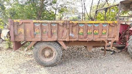 મોટા ટ્રેક્ટર ની ટોલી વેચવાની છે