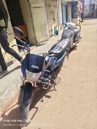 આ ગાડી વેચવાની છે