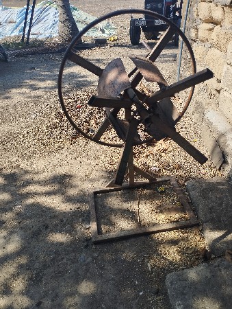 વેચવાનો છે