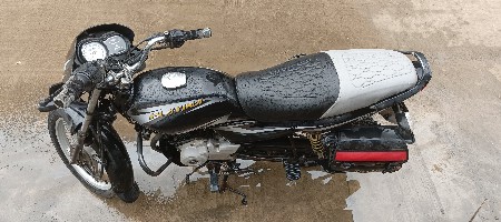 ટુ વ્હીલ વેચવાનું છે