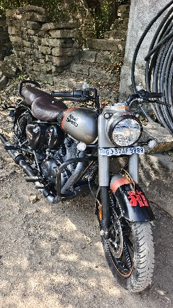 બુલેટ વેચવાનું છે ટોપમોડલ