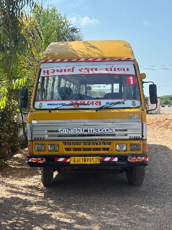 સ્વરાજ મઝદા બસ