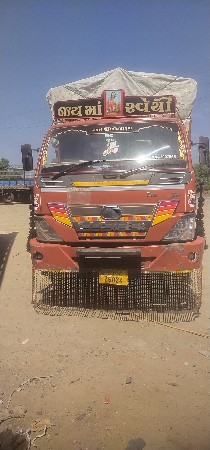 વેચવાનું છે