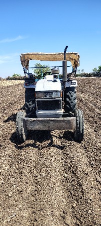 ટ્રેકટર વેચવાનું છે