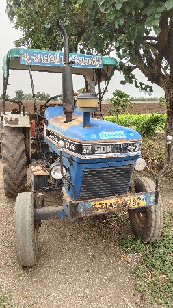 ટ્રેક્ટર વેચવાનું છે.