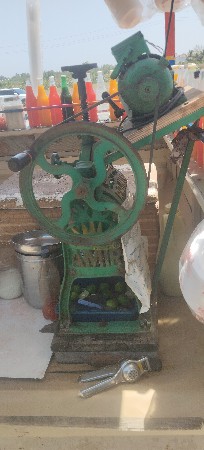 ગોલા નુ મશીન વેચવાનું છે