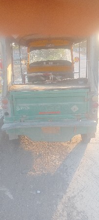 રીક્ષા વેચવા ની છે