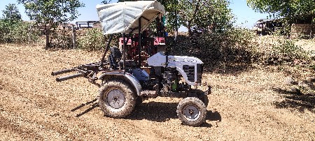 મીની ટેકટર વેચવાનું છે