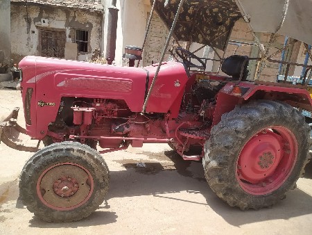 ટ્રેકટર વેચવાનું છે