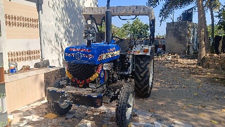 tractor vesvanu se