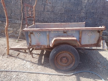 નાના (મીની)  ટેકટર ની ટોલી