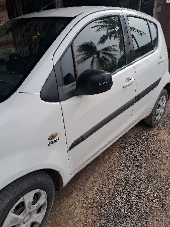 વેચવાની છે