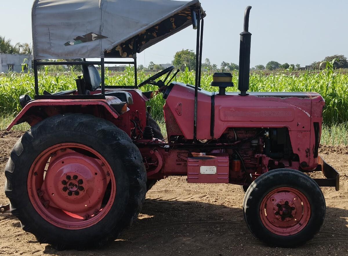 ટ્રેક્ટર વેચવાનું છે
