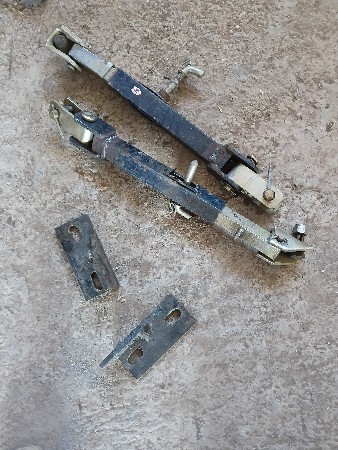 ટ્રેક્ટર ના બાવળા વેચવા ના છે