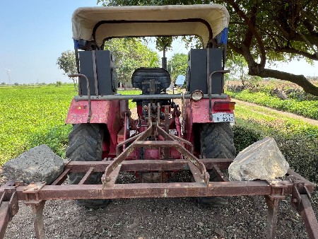 બેટરી નવી નાખેલ છે