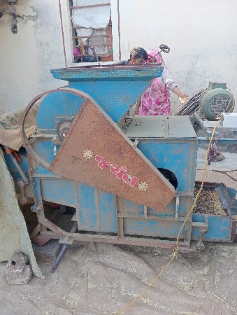 ઘઉં સાફ કરવાનું મશીન વેચવાનું છે