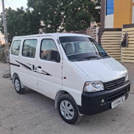 maruti suzuki eeco