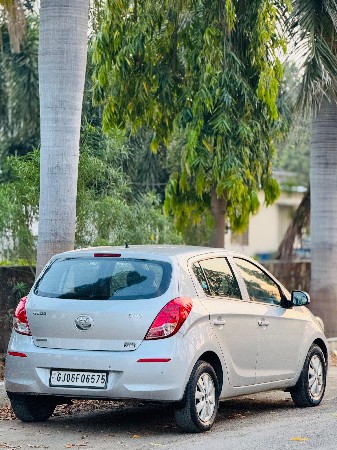 थंबनेल 4