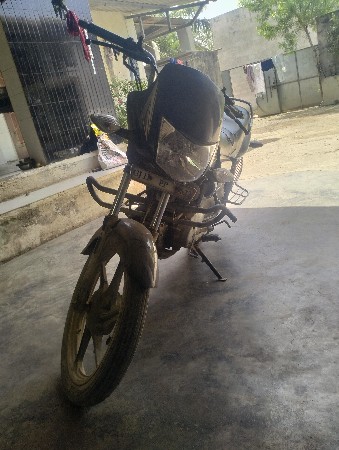 વેચવાની છે