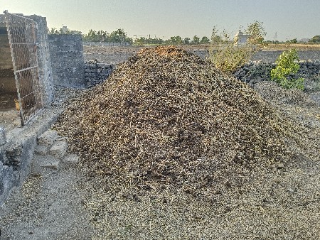 ખાતર વેચવાનું છે