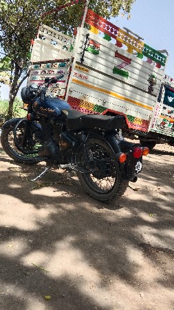 બુલેટ વેચવાનું છે