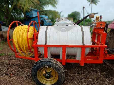 સ્પ્રે પમ્પ થી દવા છાટવા