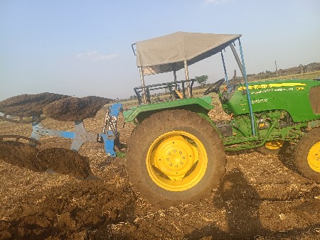 ટ્રેકટર વેચવાનું છે