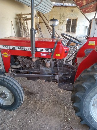 ટ્રેક્ટર વેચવાનું છે