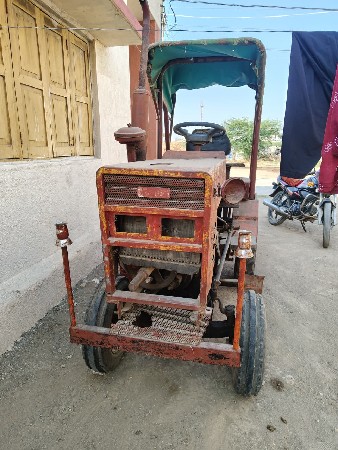 મીની ટ્રેકટર વેંચવા નું છે