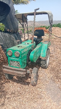 ટ્રેકટર વેસવાનુ છે