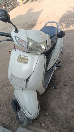 વેચવાનું છે.