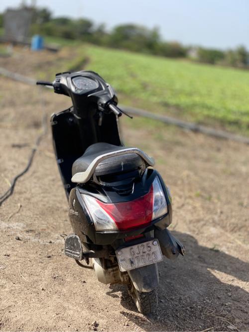 Activa વેચવા ની છે