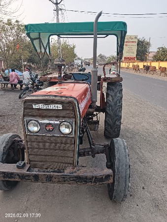 ટ્રેક્ટર વેસવાનુ છે