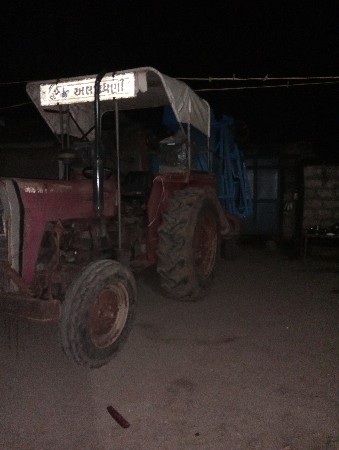ટ્રેકટર વેચવાનું છે
