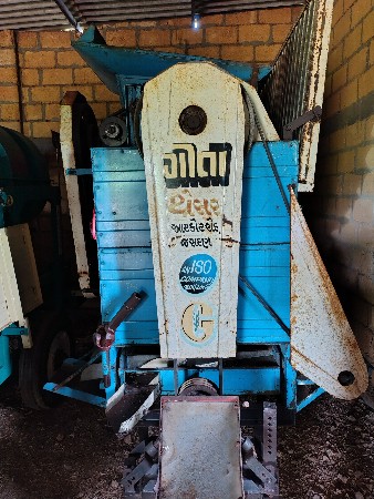 થ્રેશર વેચવાનું છે