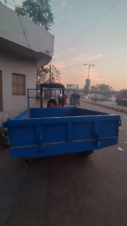 મીની ટોલી વેચવાની છે