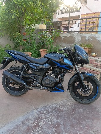 પલ્સર વેચવાનો છે
