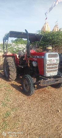 ટ્રેકટર વેચવાનું છે