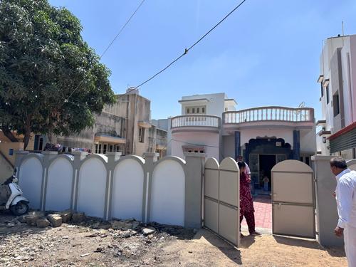 મકાન વેચવાનું છે