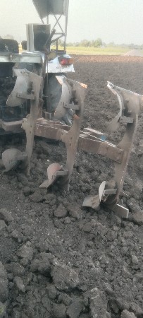 ત્રણ પાવડી નું હળ વેચવાનું છે