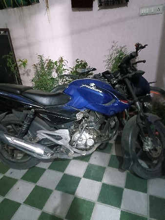 ટુ વ્હીલર વેચવાનું છે